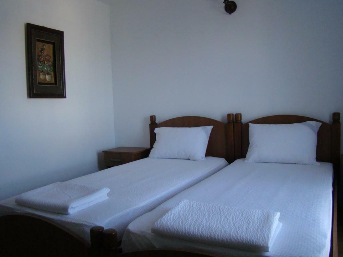 Casa Hora Hotel Szucsáva Kültér fotó