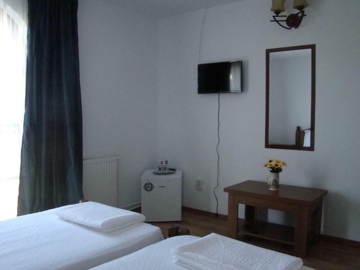 Casa Hora Hotel Szucsáva Kültér fotó