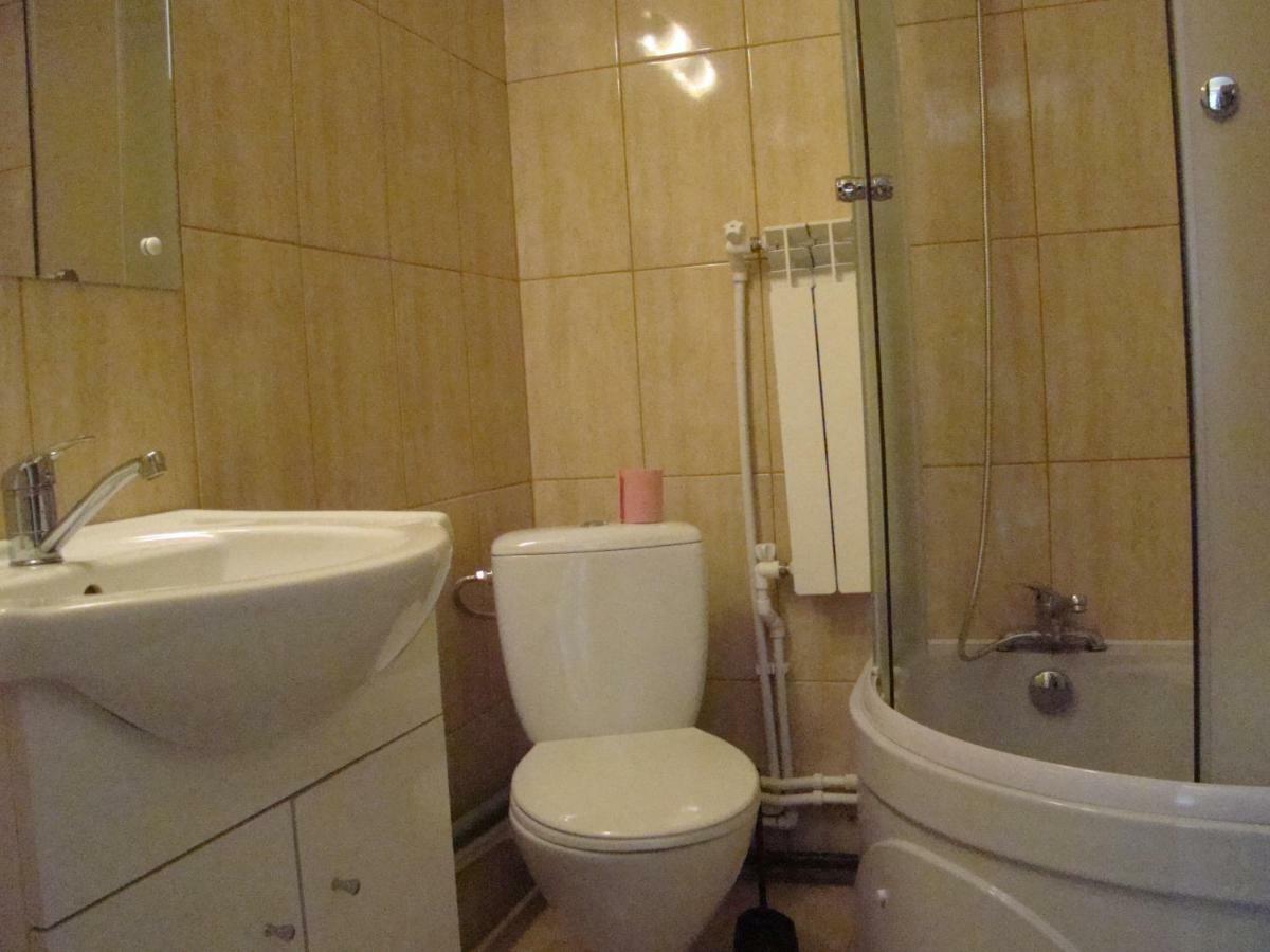 Casa Hora Hotel Szucsáva Kültér fotó